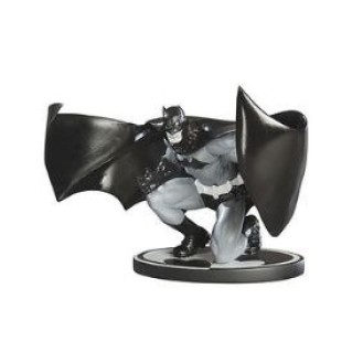 Batman Black & White Statue by JIM LEE